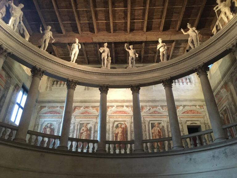 Das Ende der Hierarchie | Teatro Olimpico in Sabbioneta